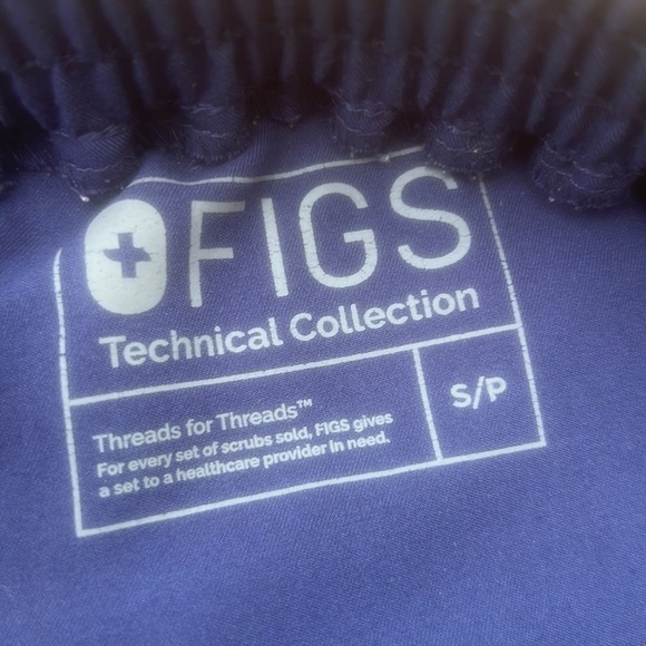 FIGS Navy Blue Technical Collection Med Scrubs Women's Size S - Picture 7 of 7
